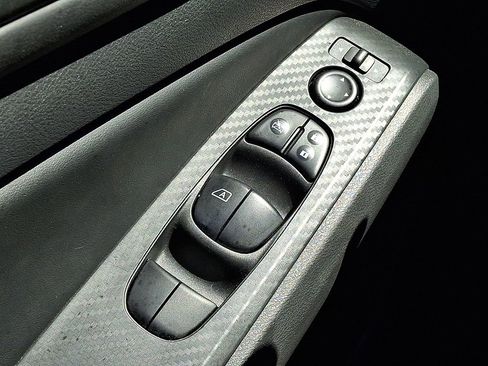 Certified 2025 Nissan Altima 2.5 S FWD image 25