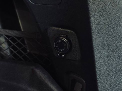 Used 2022 Subaru Outback Premium image 11