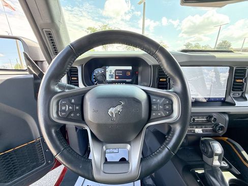 Used 2022 Ford Bronco Badlands AWD/4WD image 17
