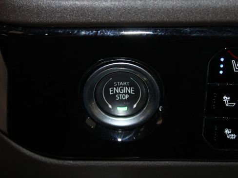 Used 2023 GMC Sierra 1500 SLT image 46