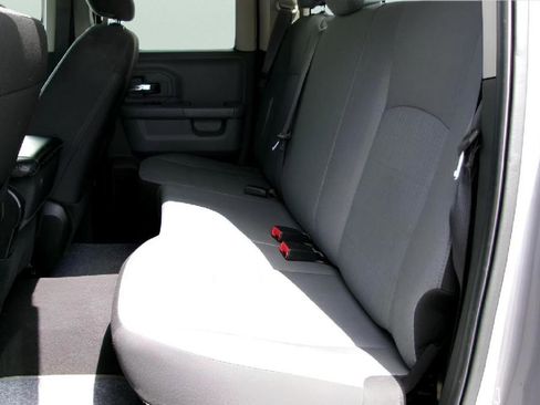 Used 2024 RAM 1500 Classic SLT AWD/4WD image 10