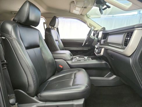 Used 2023 Ford Expedition Max XLT AWD/4WD image 28