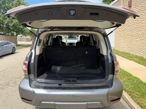 Used 2020 Nissan Armada SL RWD image 9