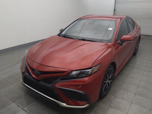 Used 2022 Toyota Camry SE w/ Convenience Package FWD image 15