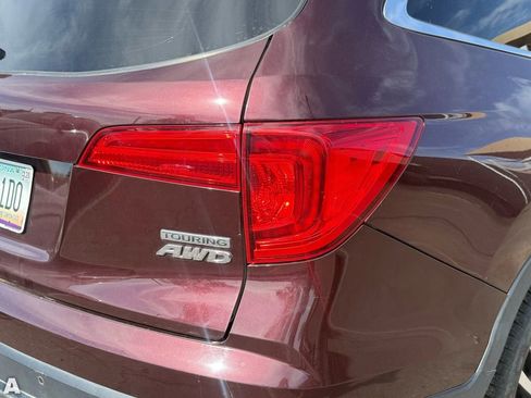 Used 2016 Honda Pilot Touring image 10