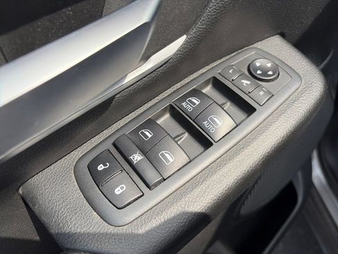Used 2021 RAM 1500 Big Horn AWD/4WD image 17