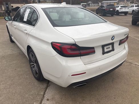 Used 2021 BMW 530e w/ Executive Package image 7
