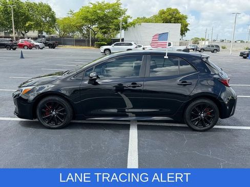 Used 2023 Toyota Corolla SE w/ SE Premium Package FWD image 4