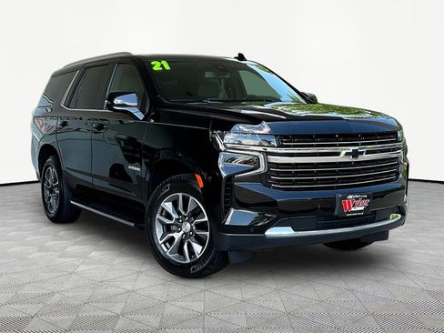 Used 2021 Chevrolet Tahoe LT w/ LT Signature Package AWD/4WD image 3