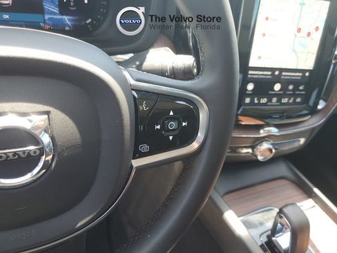 Certified 2024 Volvo XC60 B5 Plus w/ Protection Package Premier AWD/4WD image 20