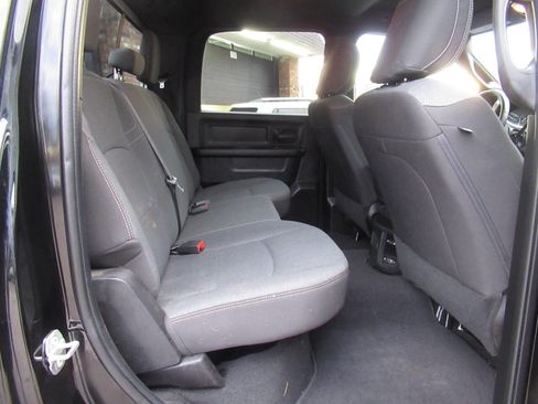 Used 2024 RAM 3500 Tradesman w/ Chrome Appearance Group image 9