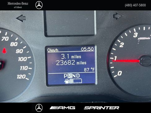 Used 2022 Mercedes-Benz Sprinter 2500 image 28