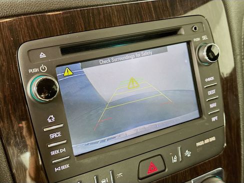 Used 2015 Chevrolet Traverse LTZ AWD/4WD image 18