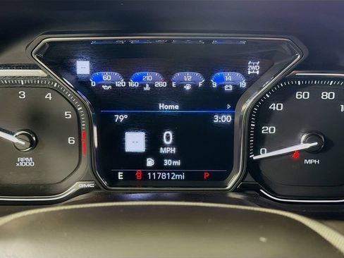 Used 2021 GMC Yukon XL Denali w/ Denali Premium Package AWD/4WD image 14