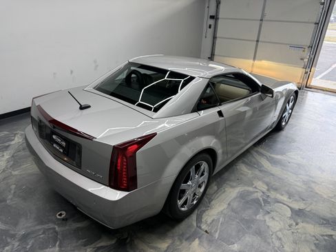 Used 2008 Cadillac XLR RWD image 24