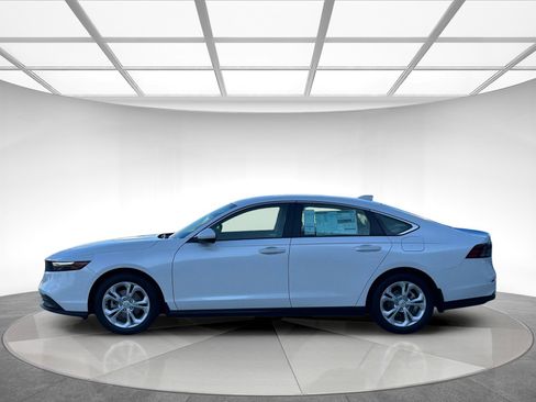 New 2025 Honda Accord LX image 2