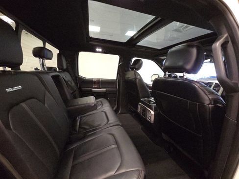 Used 2016 Ford F150 Platinum w/ Equipment Group 701A Luxury image 15