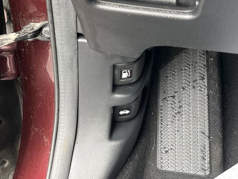 Used 2017 Honda CR-V LX image 20