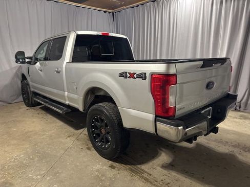 Used 2017 Ford F250 Lariat w/ Chrome Package AWD/4WD image 3