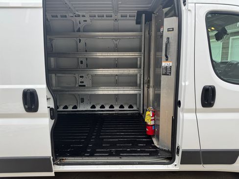 Used 2017 RAM ProMaster 2500 image 19