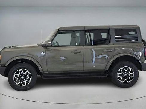 New 2025 Ford Bronco Outer Banks image 4
