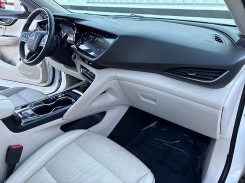 Used 2022 Buick Envision Essence w/ Safety Package image 40