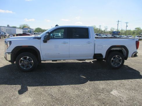 New 2026 GMC Sierra 2500 SLE w/ SLE Value Package; image 9