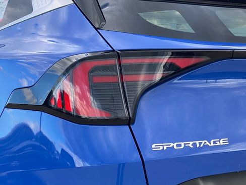 New 2026 Kia Sportage EX FWD image 4