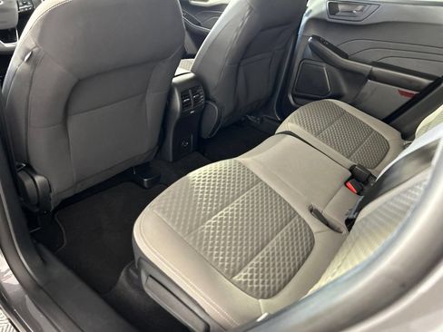 Used 2022 Ford Escape SE w/ Cold Weather Package FWD image 36