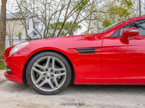 Used 2015 Mercedes-Benz SLK 250 image 57