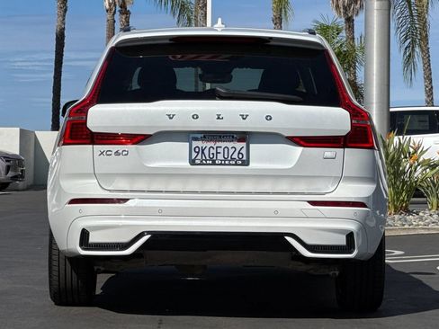 Certified 2024 Volvo XC60 T8 Core AWD/4WD image 4