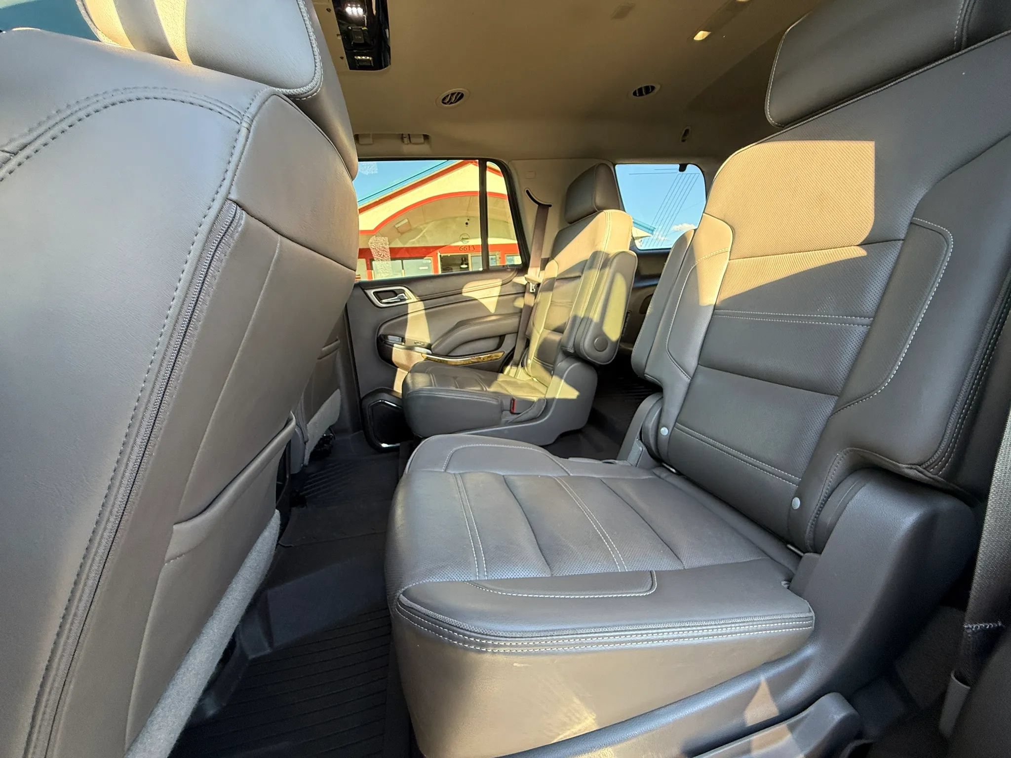 Used 2017 GMC Yukon Denali w/ Open Road Package AWD/4WD image 16