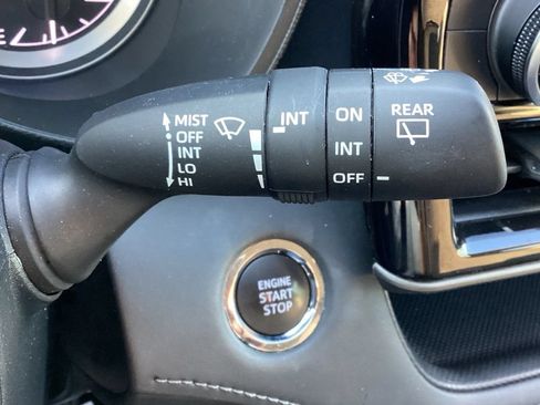 Used 2023 Toyota Highlander LE FWD image 34