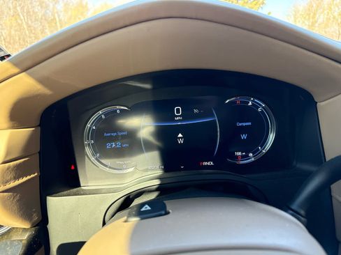 Used 2020 Cadillac Escalade Platinum w/ Escalade Sport Edition AWD/4WD image 12