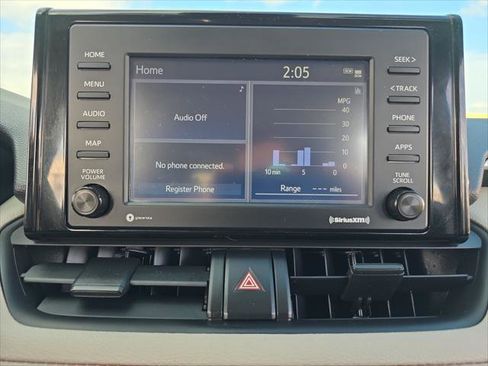 Certified 2022 Toyota RAV4 XLE w/ Convenience Package FWD image 16