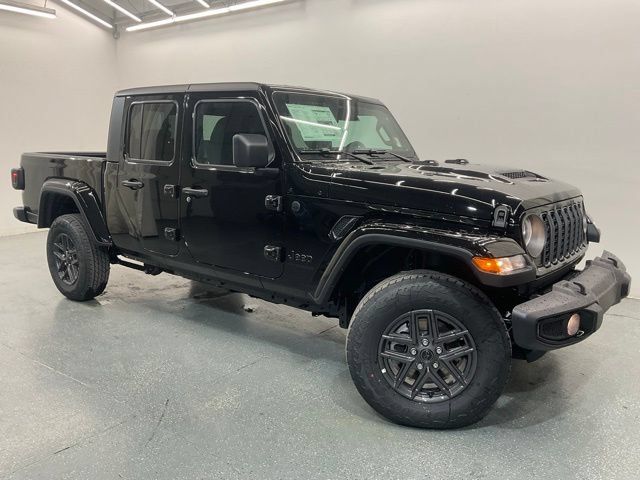 New 2026 Jeep Gladiator Sport AWD/4WD image 2