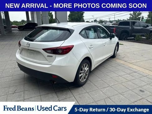 Used 2016 MAZDA MAZDA3 i Touring FWD image 3