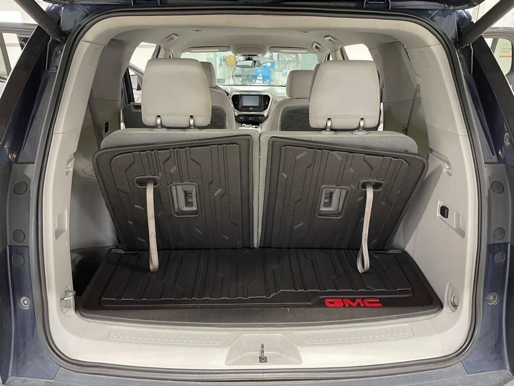 Used 2017 GMC Acadia SLE w/ Driver Alert Package I AWD/4WD image 18