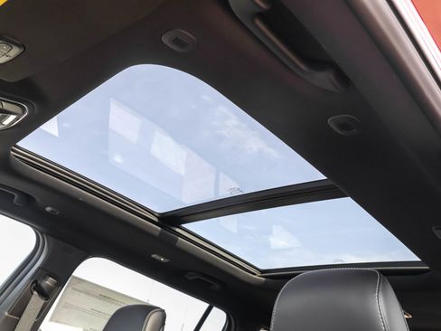 New 2025 Jeep Grand Cherokee L Limited w/ Black Appearance Package image 7