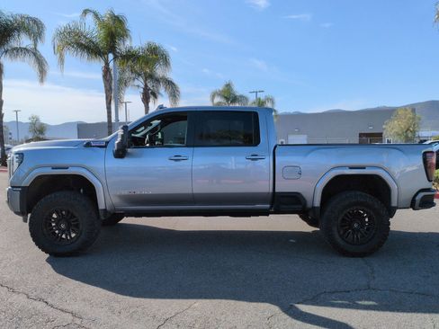 Used 2024 GMC Sierra 2500 AT4 w/ AT4 Premium Plus Package image 7