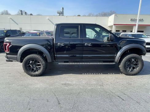 Used 2018 Ford F150 Raptor w/ Equipment Group 801A Mid image 9