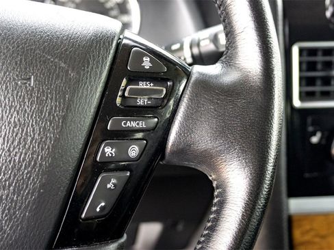 Used 2023 Nissan Armada SL w/ Captain's Chairs Package image 20