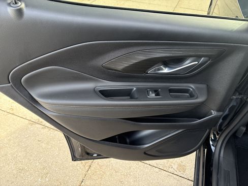 Used 2021 GMC Terrain SLT w/ Infotainment Package II image 12