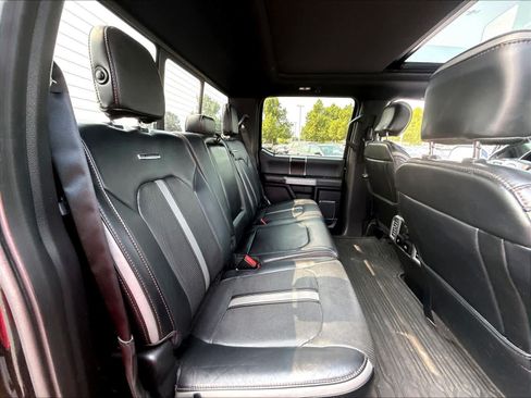 Used 2018 Ford F150 Platinum w/ Equipment Group 701A Luxury AWD/4WD image 24