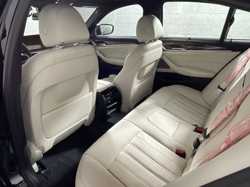 Certified 2023 BMW 540i xDrive w/ Executive Package image 13