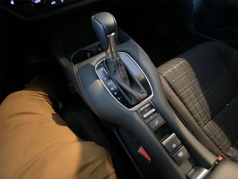 New 2025 Honda HR-V Sport image 20