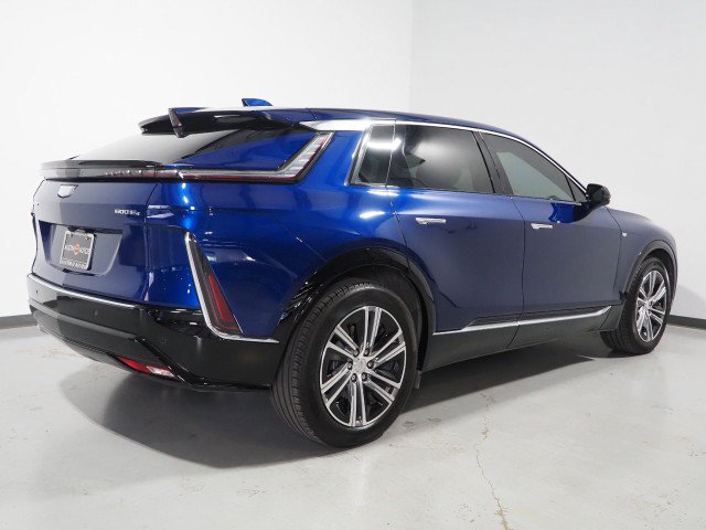Used 2024 Cadillac Lyriq AWD Luxury w/ LPO, Floor Liner Package image 6