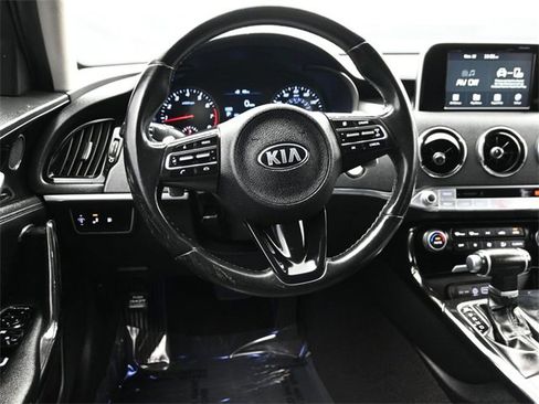 Used 2019 Kia Stinger image 19