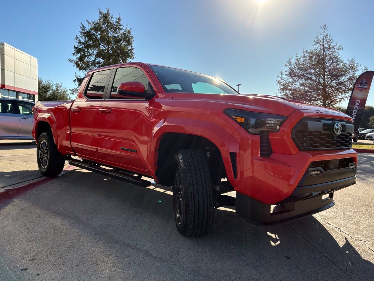 Used 2024 Toyota Tacoma TRD Sport w/ TRD Sport Premium Package RWD image 4