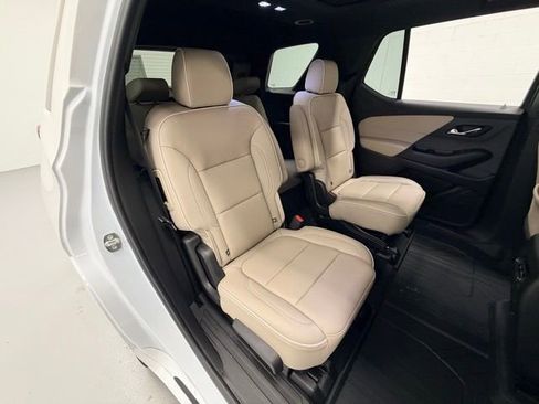 Certified 2023 Chevrolet Traverse Premier image 30